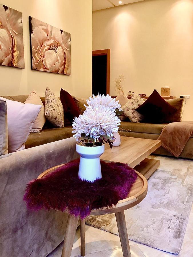 Apparemment De Luxe Vue Piscine Apartment Bouznika Bagian luar foto