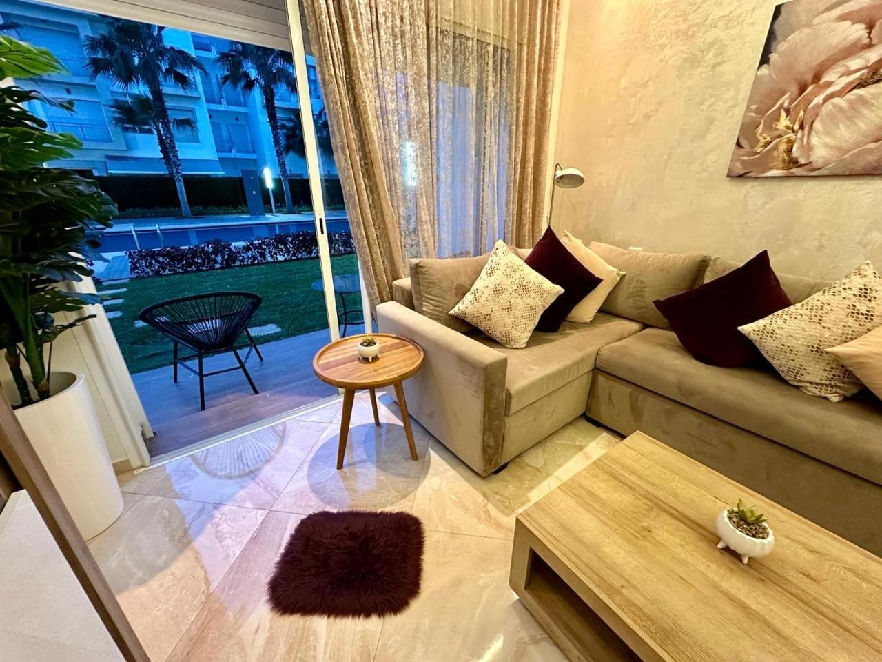Apparemment De Luxe Vue Piscine Apartment Bouznika Bagian luar foto
